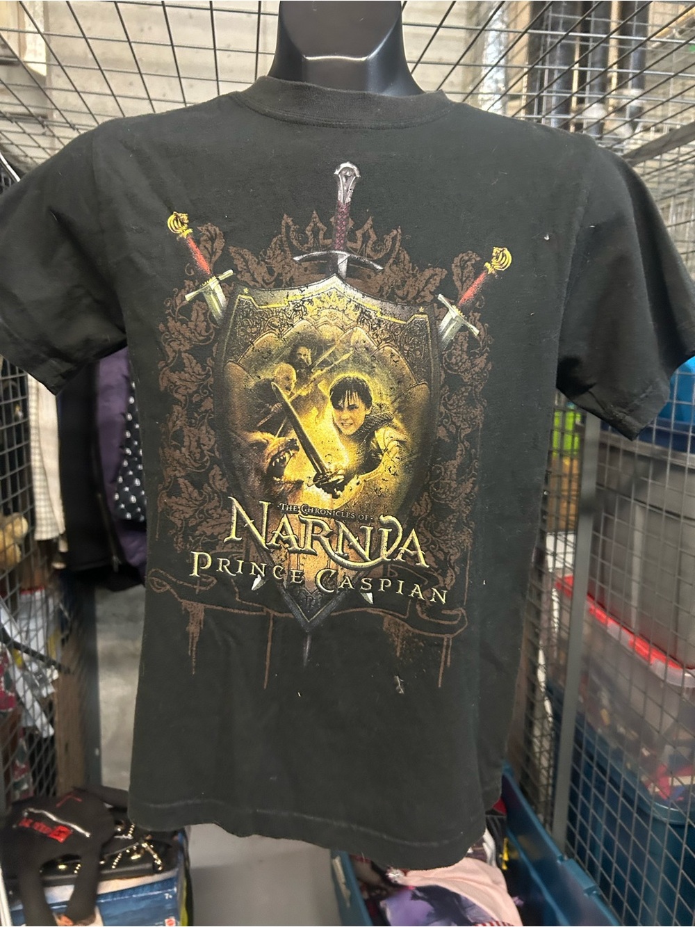 RARE  Disney store exclusive Chronicles of Narnia Prince Caspian Graphic Tee S/M